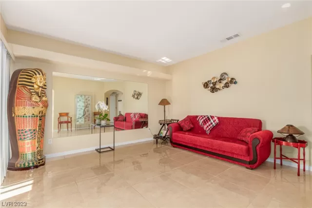 MLS: 2539868 Condo For Sale