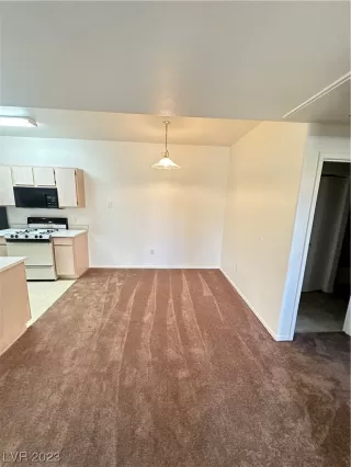 Photo #2: 2539881 Listing 