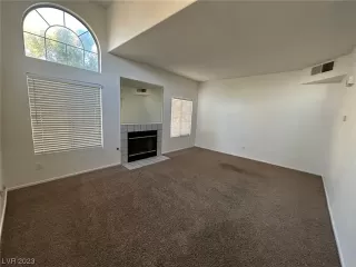 Photo #4: 2539888 Listing 