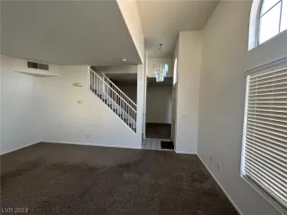 Photo #5: 2539888 Listing 