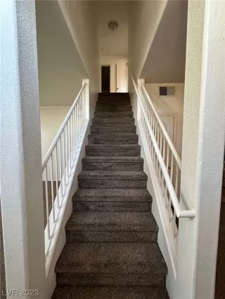 Photo #6: 2539888 Listing 