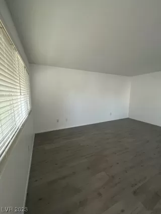 Photo #1: 2539912 Listing 