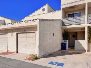 Photo #1: 2539916 Listing 