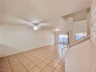 Photo #2: 2539916 Listing 