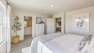 Photo #3: 2539917 Listing