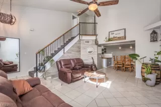 Photo #5: 2539920 Listing 