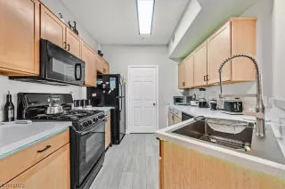 Photo #6: 2539929 Listing 