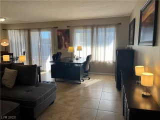 Photo #1: 2539966 Listing 