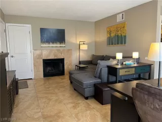 Photo #2: 2539966 Listing 