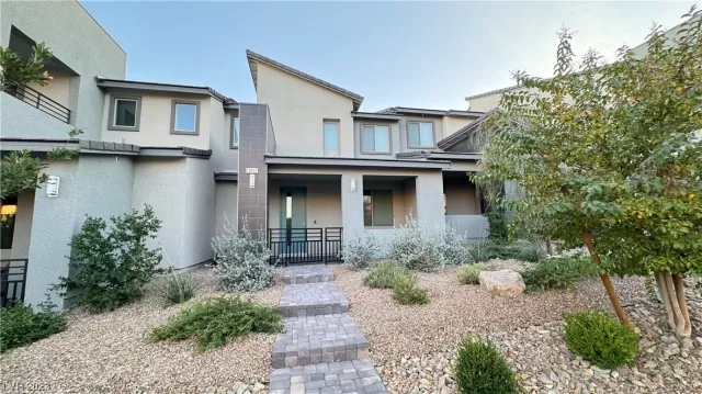 MLS: 2539972 Condo For Sale