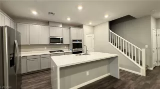 Photo #6: 2539972 Listing 