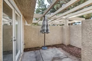 Photo #3: 2539988 Listing