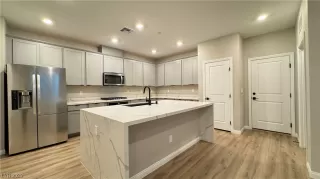 Photo #6: 2539994 Listing 