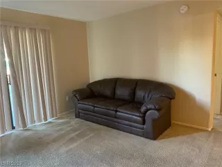 Photo #5: 2540020 Listing 