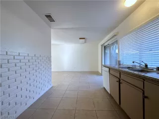 Photo #1: 2540028 Listing 