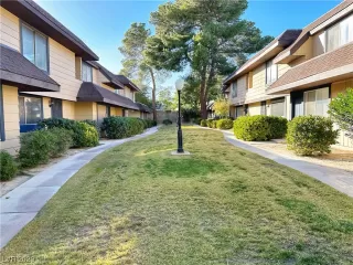 Photo #3: 2540028 Listing 