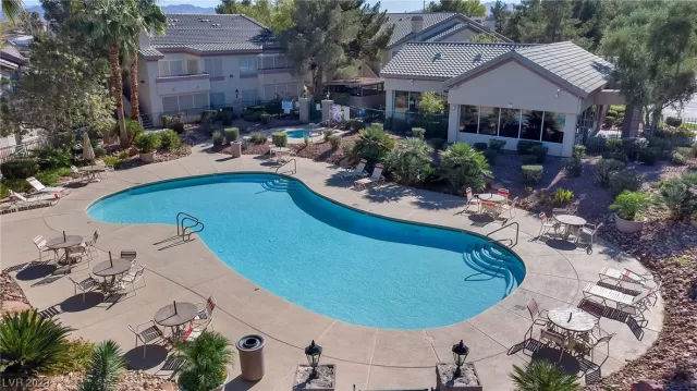 MLS: 2540036 Condo For Sale