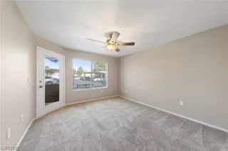 Photo #3: 2540036 Listing