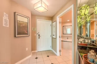 Photo #6: 2540086 Listing