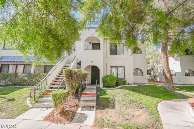 MLS: 2540123 Condo For Sale