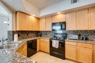 Photo #3: 2540135 Listing 