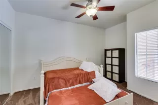 Photo #5: 2540135 Listing 