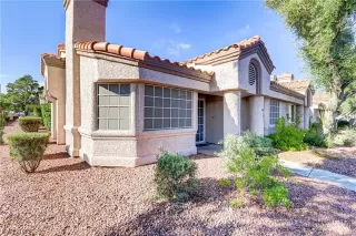 Photo #2: 2540137 Listing