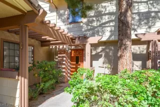 Photo #2: 2540145 Listing