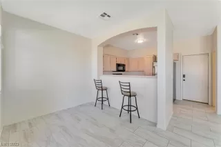 Photo #4: 2540192 Listing 