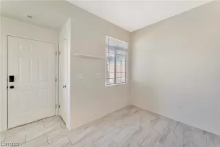 Photo #5: 2540192 Listing 