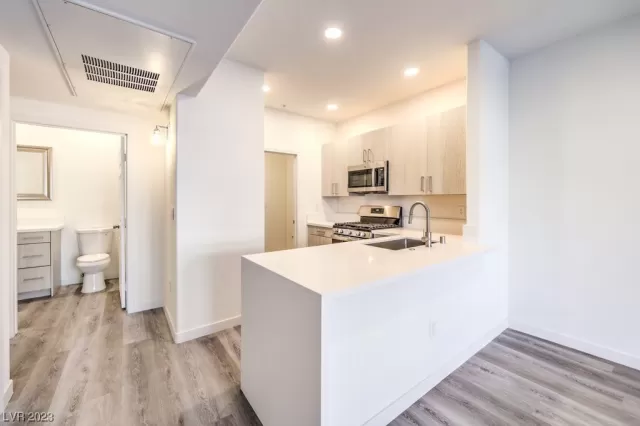 MLS: 2540236 Condo For Sale