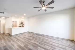 Photo #2: 2540236 Listing