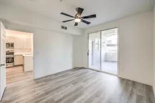 Photo #5: 2540236 Listing