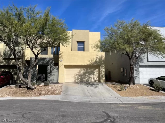 MLS: 2540258 Condo For Sale