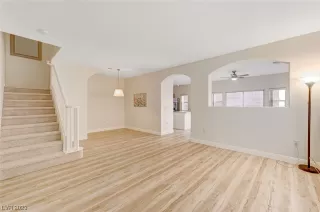 Photo #5: 2540274 Listing 