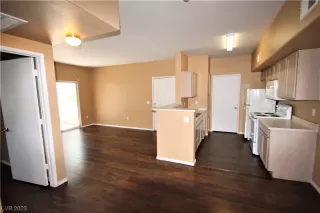 Photo #5: 2540287 Listing 