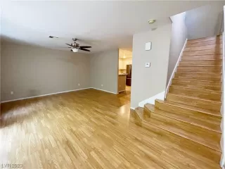 Photo #3: 2540293 Listing 