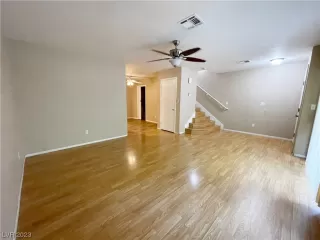 Photo #4: 2540293 Listing 