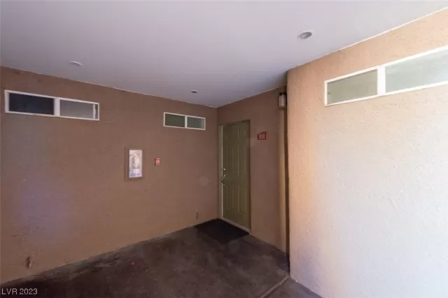 MLS: 2540318 Condo For Sale