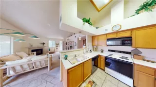 Photo #6: 2540334 Listing