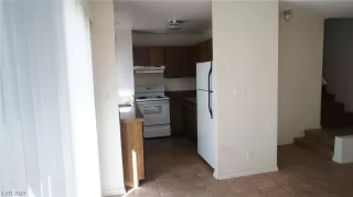 Photo #2: 2540339 Listing 