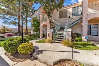 Photo #1: 2540373 Listing