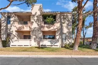 Photo #3: 2540373 Listing