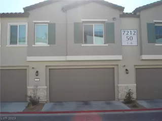 Photo #2: 2540404 Listing