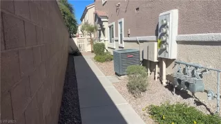 Photo #4: 2540408 Listing 