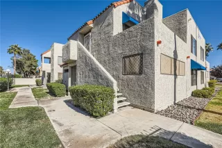 Photo #1: 2540413 Listing