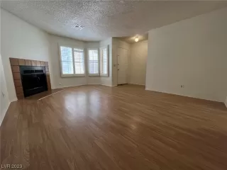 Photo #1: 2540456 Listing 