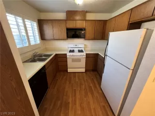 Photo #3: 2540456 Listing 