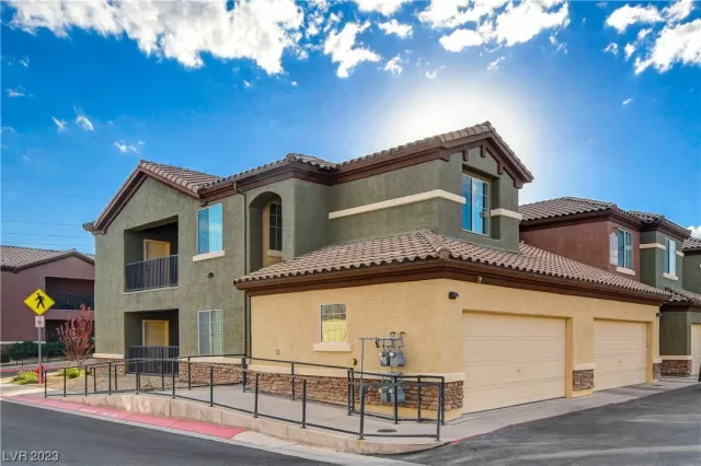 MLS: 2540495 Condo For Sale