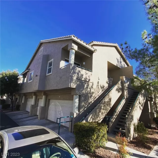 MLS: 2540514 Condo For Sale